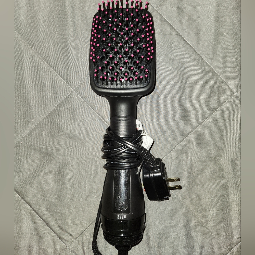 Revlon One-Step Hair Dryer and Styler w/ Travel Case